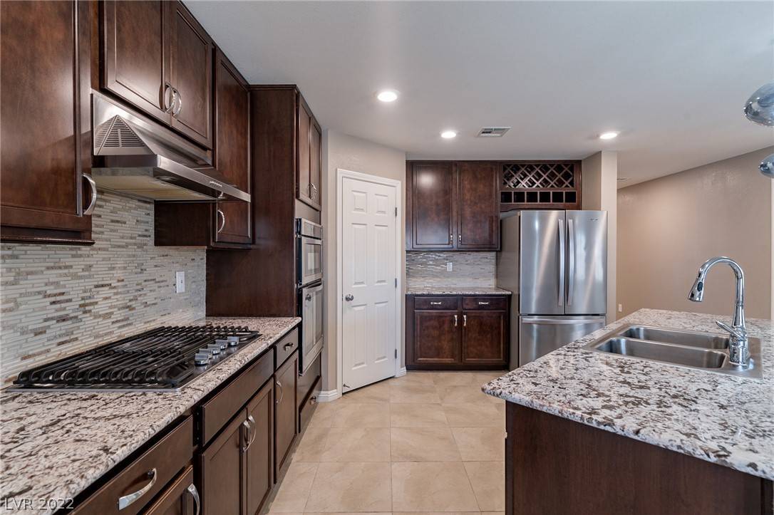 Las Vegas, NV 89120,6630 Pipken ST