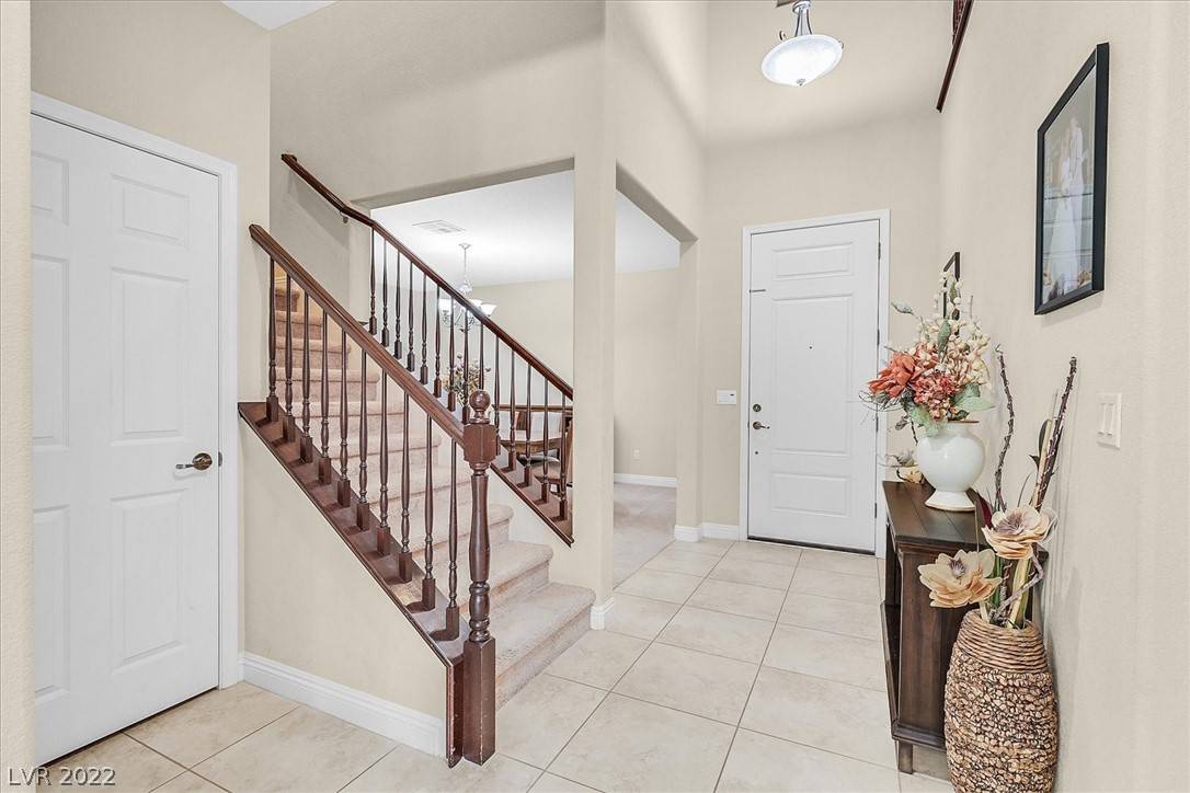 Henderson, NV 89052,892 White Sparrow ST