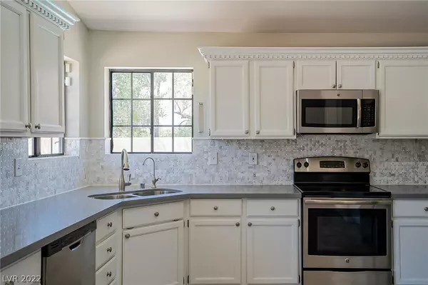 Henderson, NV 89011,912 Primrose LN