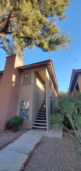 5576 W Rochelle AVE #2D, Las Vegas, NV 89103