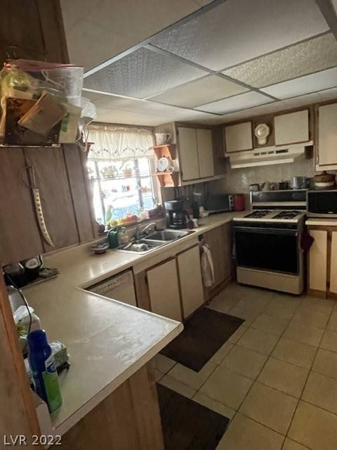 Las Vegas, NV 89122,3379 Lost Hills DR