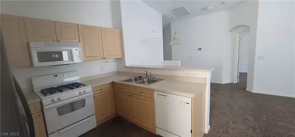Las Vegas, NV 89178,8637 Roping Rodeo AVE #101