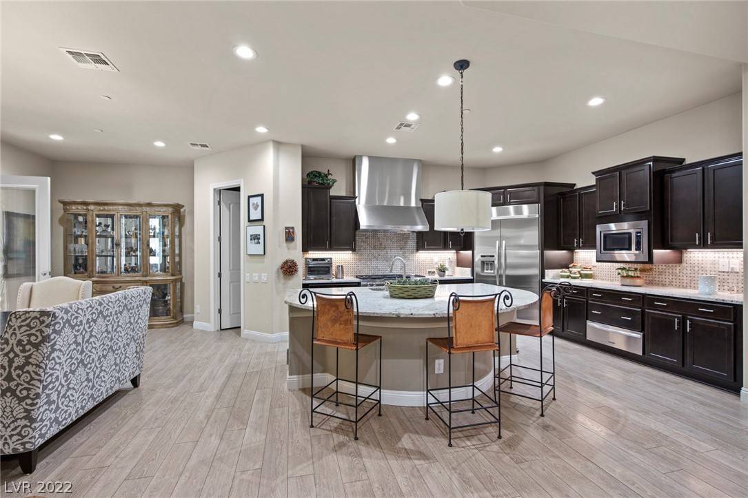 Henderson, NV 89044,2744 Bonaparte LN