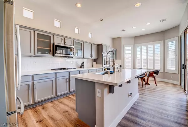 3276 Hedingham CT, Las Vegas, NV 89135