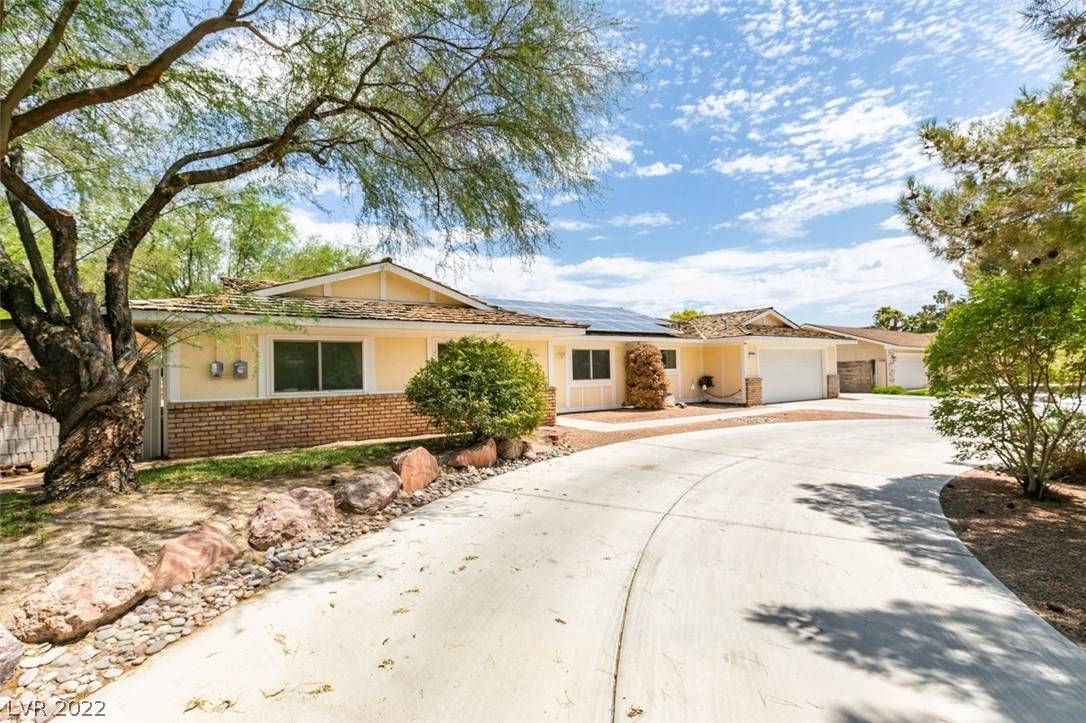 6132 Foxcroft AVE, Las Vegas, NV 89108