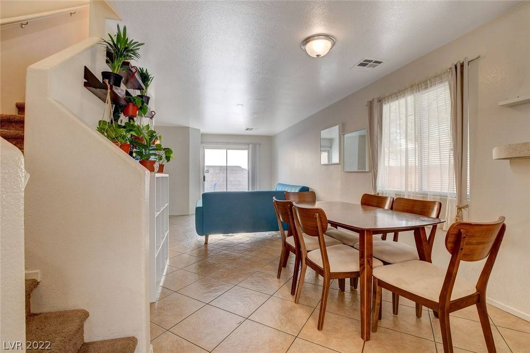 Las Vegas, NV 89139,8396 Pearl Beach CT