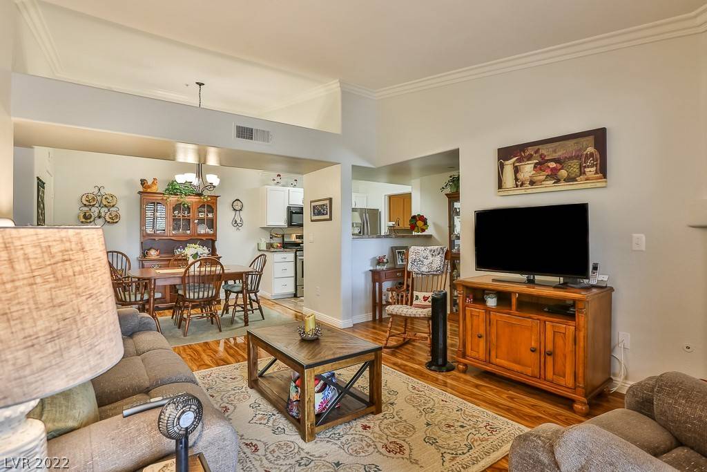 Henderson, NV 89052,950 Seven Hills DR #1021