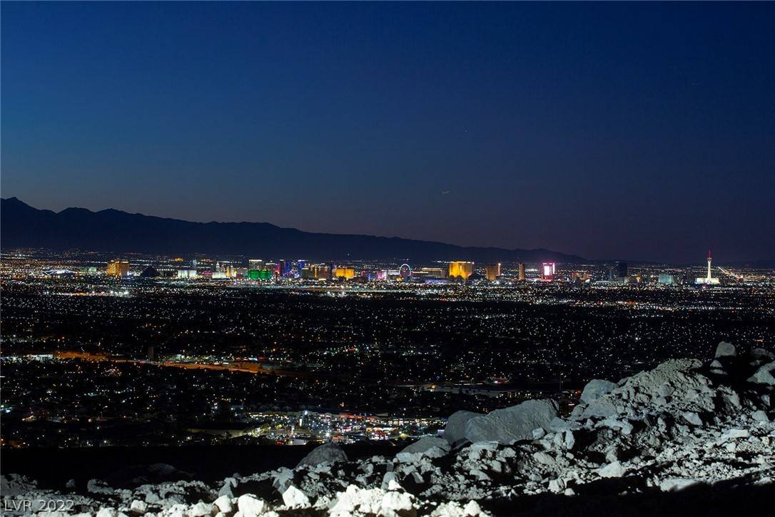 Henderson, NV 89012,591 Grand Rim DR