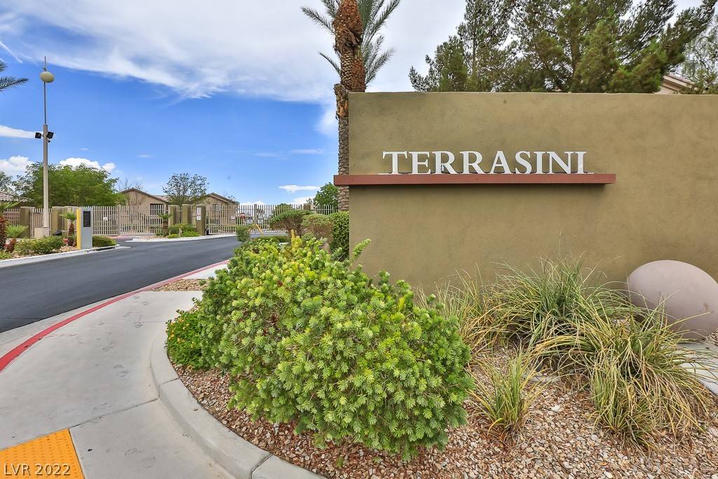 6680 Caporetto LN #103, North Las Vegas, NV 89084