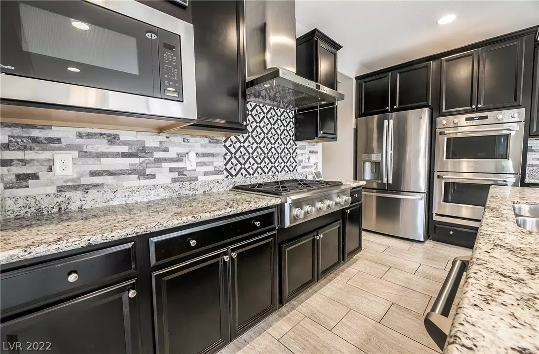 Las Vegas, NV 89113,7795 Royo Rim CT
