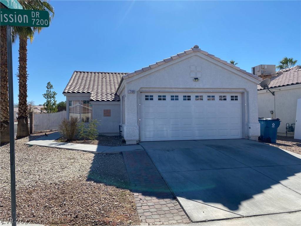 7209 Old Mission DR, Las Vegas, NV 89128