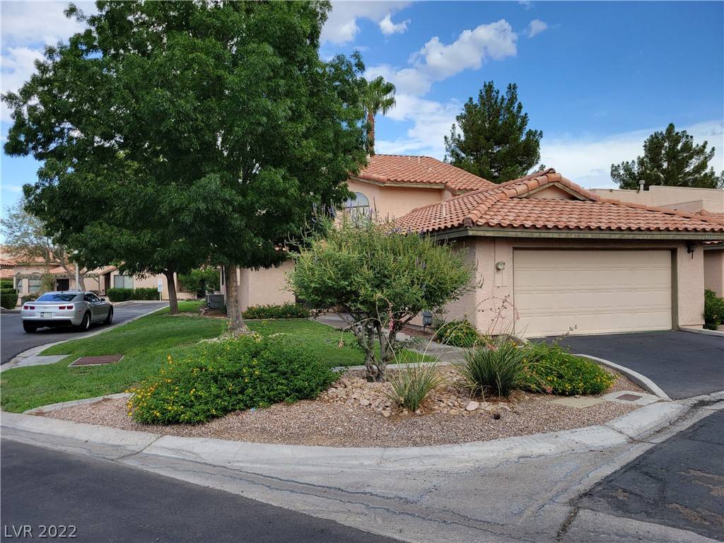 2700 Campo Verde DR, Las Vegas, NV 89121
