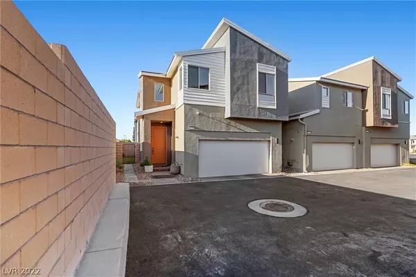 9298 Casa Sierra LN, Las Vegas, NV 89148