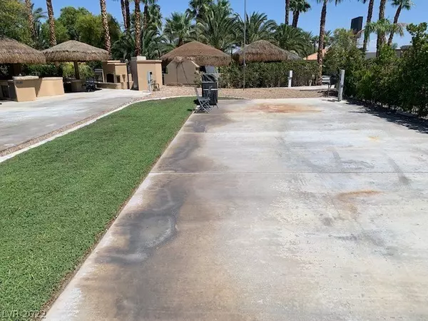 Las Vegas, NV 89139,8175 Arville ST #150