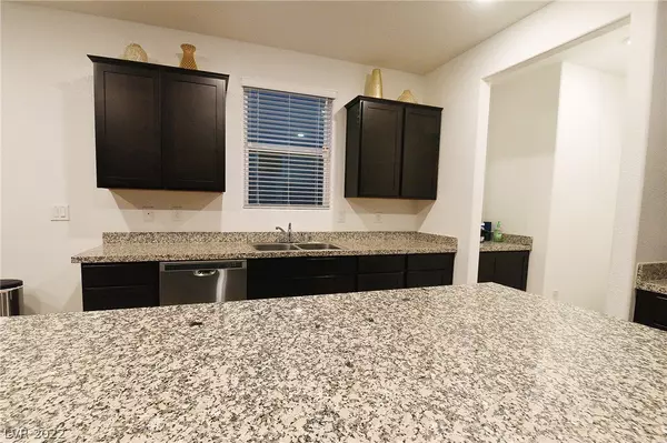 Las Vegas, NV 89122,5252 Steptoe ST