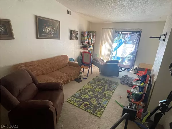 Las Vegas, NV 89119,1579 Hialeah DR