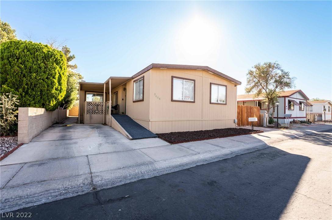 3404 Cape Cod DR, Las Vegas, NV 89122