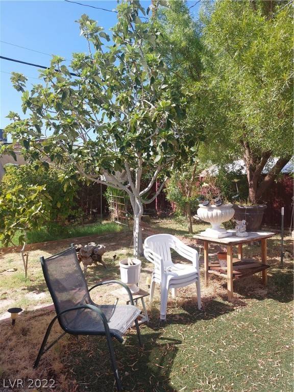 Las Vegas, NV 89121,3213 Palmdale ST