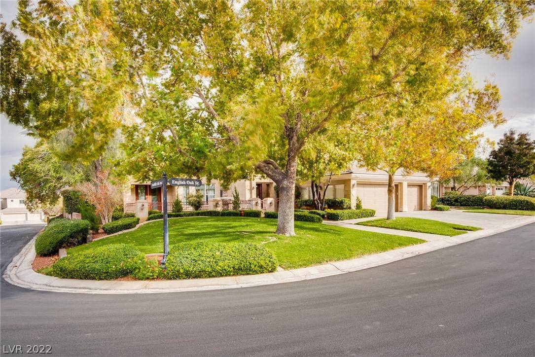 Las Vegas, NV 89117,1604 English Oak ST