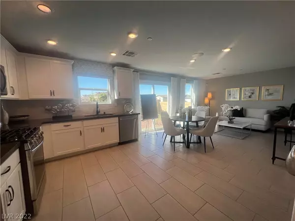 Henderson, NV 89011,314 Silva PL