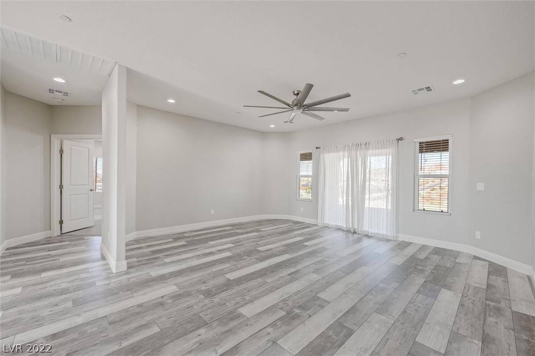 Henderson, NV 89015,539 N Milan ST