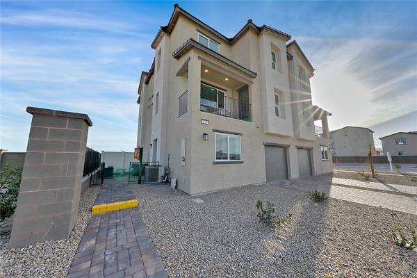2658 Champagne Gold AVE, North Las Vegas, NV 89086