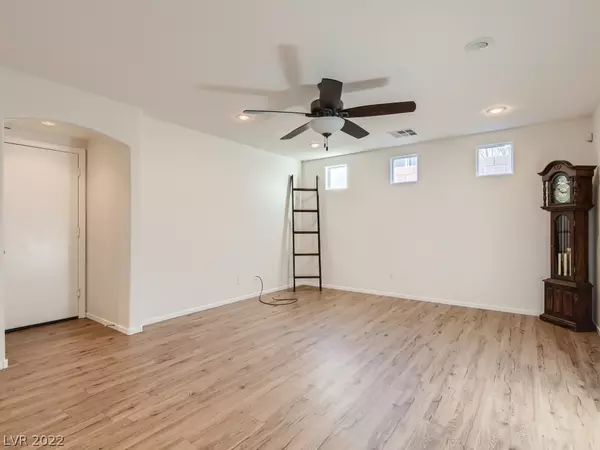 Las Vegas, NV 89139,7359 Escarpment ST