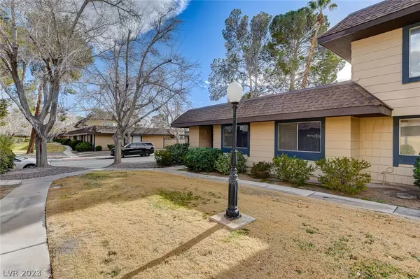 Las Vegas, NV 89103,6220 Meadowgrass LN