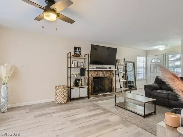Las Vegas, NV 89128,1304 Wintergreen DR