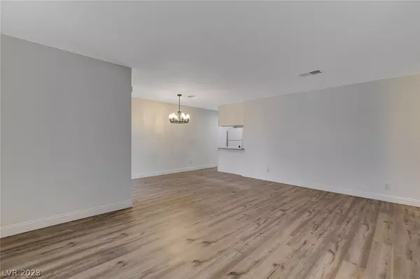 Las Vegas, NV 89142,5095 Village DR