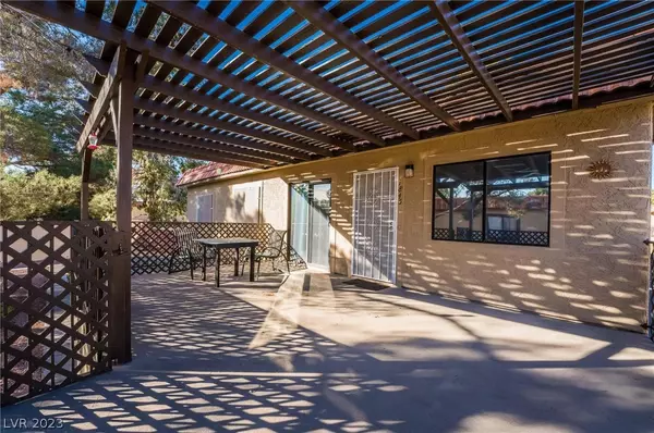 Henderson, NV 89014,1845 Teak CT