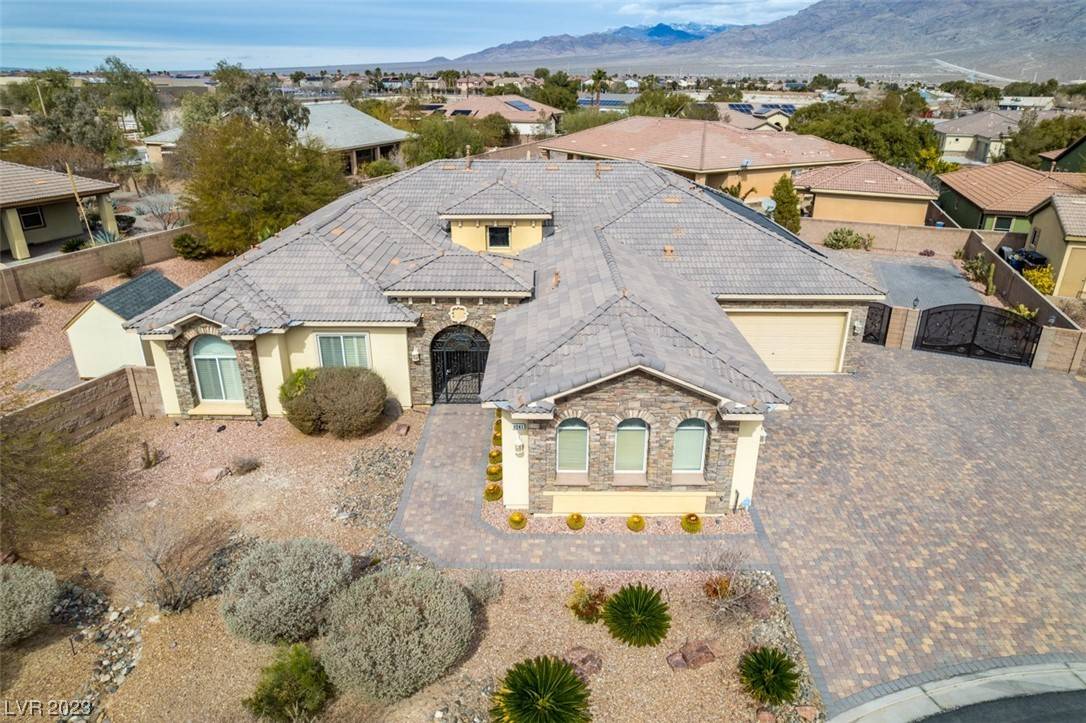 8241 Waterfall Ranch CT, Las Vegas, NV 89131