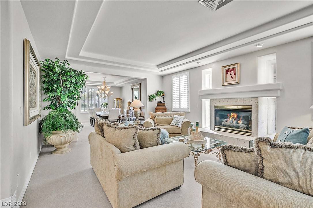 Las Vegas, NV 89117,9905 Fox Springs DR