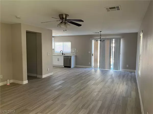 Las Vegas, NV 89139,6196 Fisher Creek CT