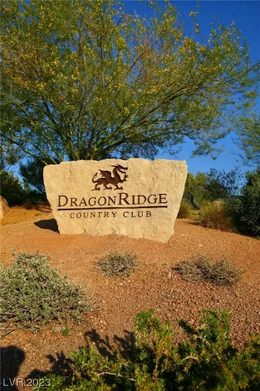Henderson, NV 89012,447 Rock Peak DR