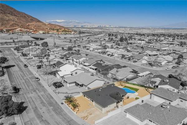 121 Grandview DR, Henderson, NV 89002