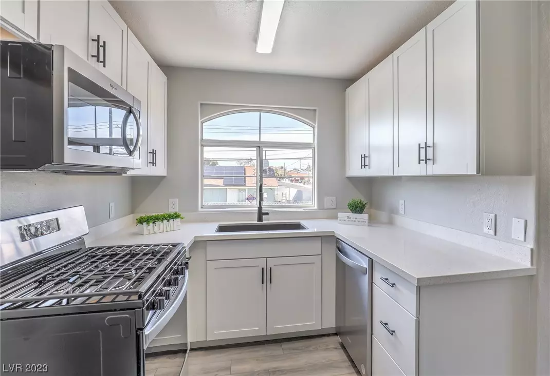 Las Vegas, NV 89108,4300 W Lake Mead BLVD #202