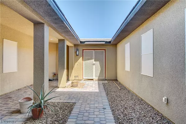 Las Vegas, NV 89113,7998 W Ford AVE
