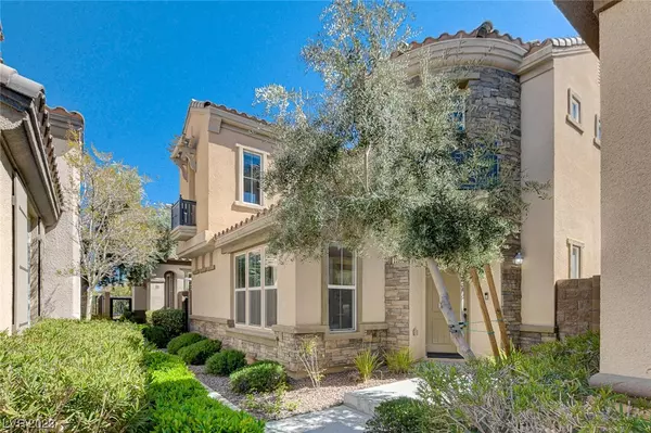 2390 Malaga Peak ST, Las Vegas, NV 89135