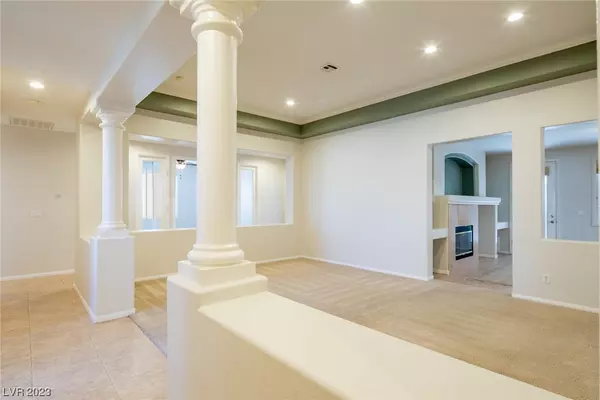 Las Vegas, NV 89129,10111 Clark Wooldridge CT