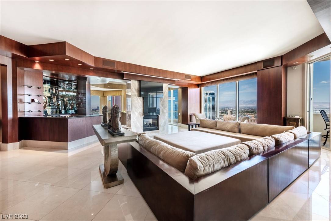 2747 Paradise RD #3404, Las Vegas, NV 89109