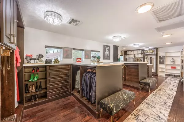 Las Vegas, NV 89147,9726 Phoenician AVE
