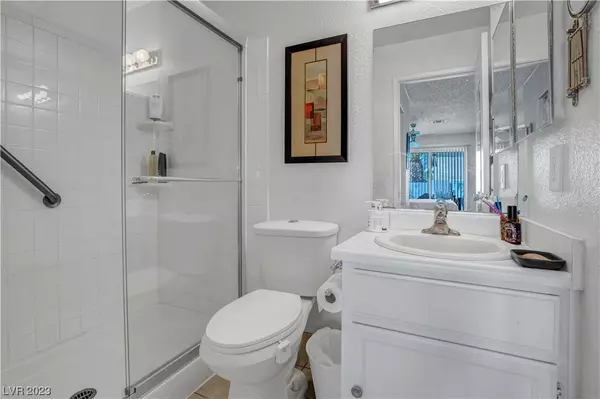 Henderson, NV 89014,605 Carleton DR