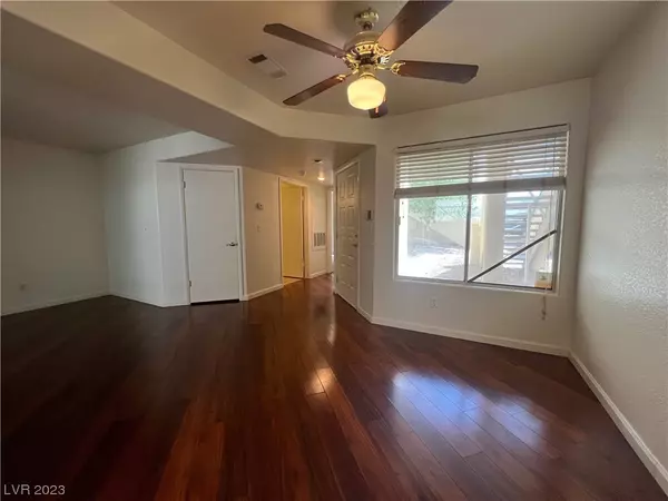 1541 Linnbaker LN #103, Las Vegas, NV 89110
