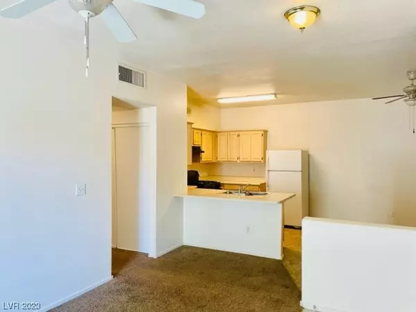 Las Vegas, NV 89142,5655 E Sahara AVE #1052