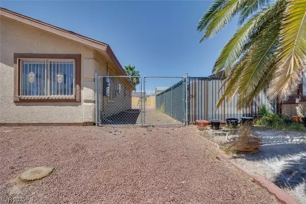 Las Vegas, NV 89115,4353 Paramount ST