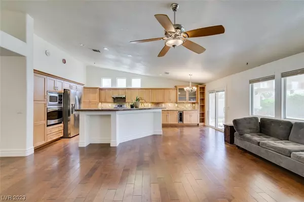 Las Vegas, NV 89130,5109 Cold River AVE