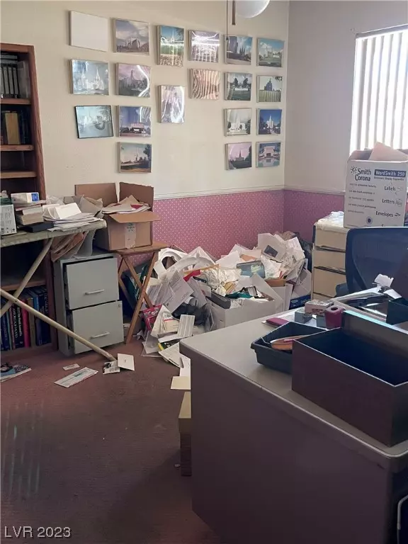 Las Vegas, NV 89145,113 Veeder DR