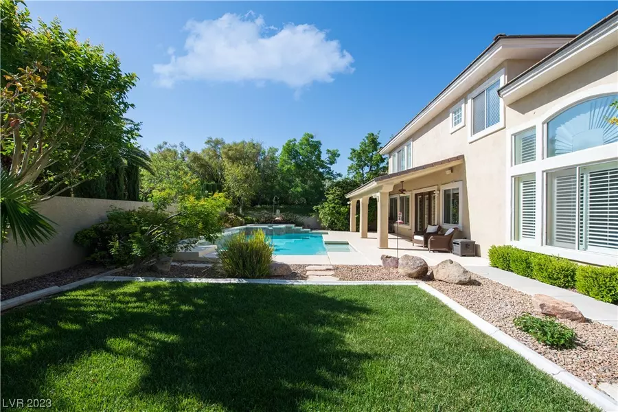 108 N Ring Dove DR, Las Vegas, NV 89144