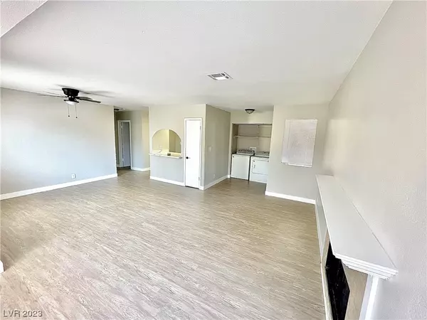 Las Vegas, NV 89119,5009 Spencer ST #A